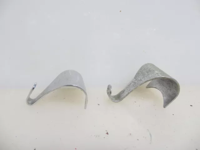 Antique Iron Picture Rail Hook Moulding Hanging Vintage Hooks x2