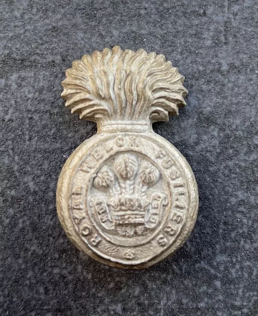 GENUINE WW2 ROYAL Welch Fusiliers Plastic Economy Issue Cap Badge $15. ...