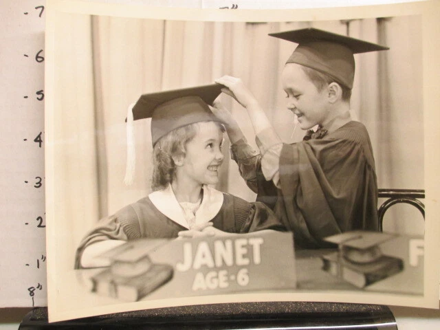 ABC TV radio show photo 1950s QUIZ KIDS Janet age 6 graduation hat gown