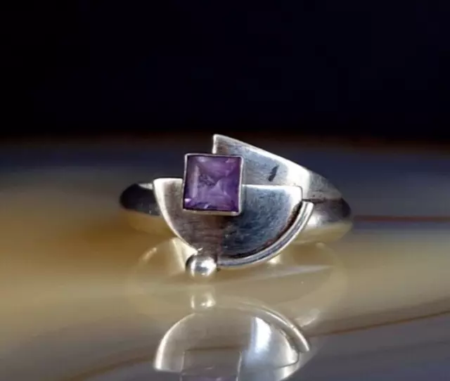 Attraktiver moderner lila Amethyst Ring 925 Silber 17 mm