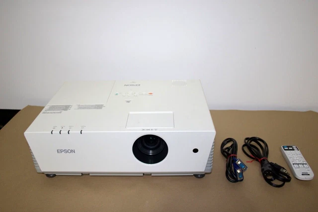 Epson 6100i PowerLite Home Theater Projector 3500 Lumens. 1205 Hours on Lamp