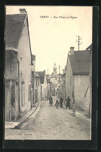 CPA Verzy, Rue Thiers et l´Église