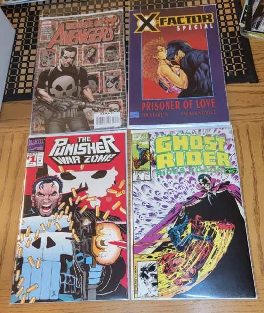 Lot Of 8 Marvel Comics! featuring Punisher And Secret invasion. NM/M