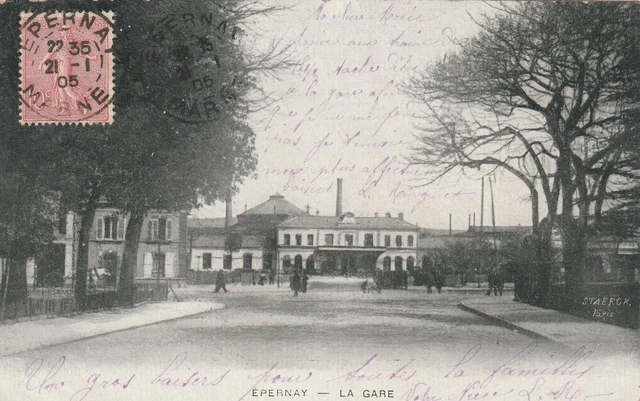 CPA 51 EPERNAY La Gare