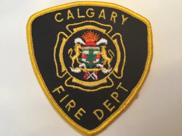 1 - Calgary Fire Department Shoulder Patch, Alberta,Canada NEW