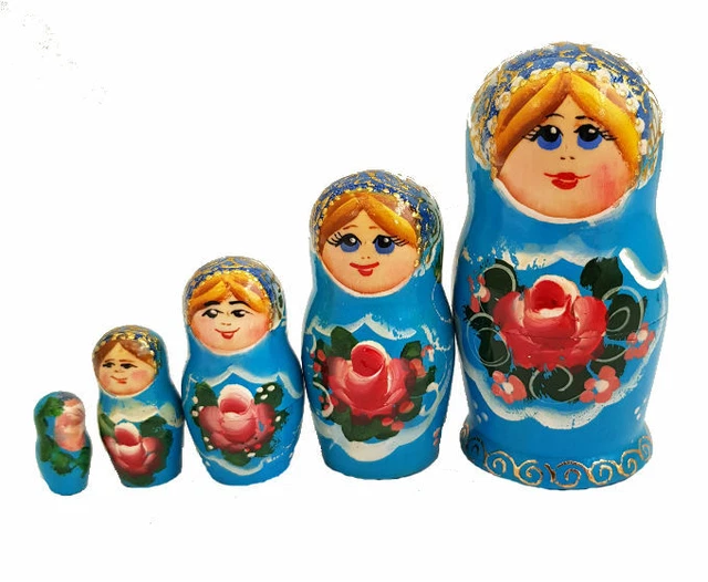 POUPEES RUSSES EMBOITABLES MATRIOCHKA VERT PEINTE A LA MAIN PAR TITOVA