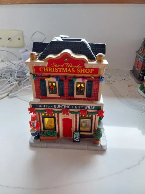 Lemax Village rare ret. Star of Wonder christmas Shop.Ex display. no box