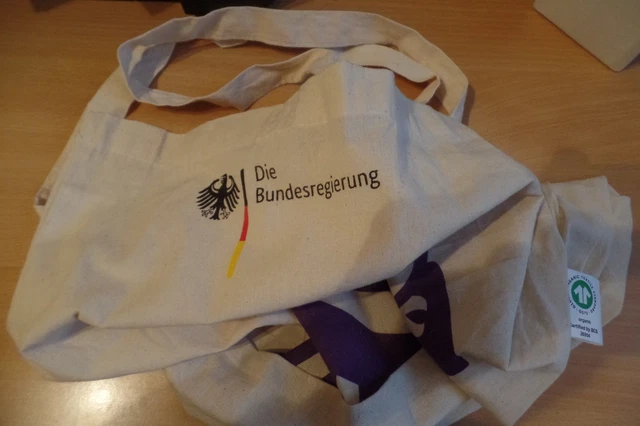 Cord-Make-up-Tasche Mit Reißverschluss – Kosmetiktasche, Weihnachts-Schneemann Design