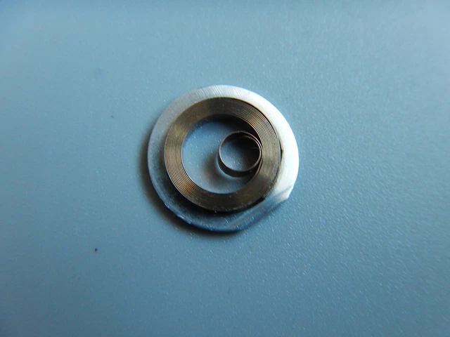 Ressort De Barillet Tissot Calibre 781 - Référence TIS 781 770 - Neuf Avec étiquettes