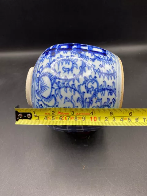 Chinesische Deckelvase Ingwerglas auf Holzständer - 6 Zoll weiß & blau Keramik 6