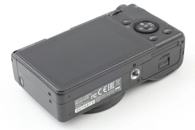 【MINT in BOX】 Ricoh GR III 24.2MP Compact Digital Camera Black From JAPAN 9