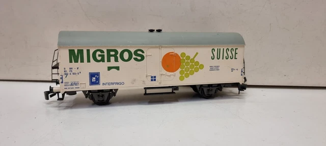 Wagon Couvert Lima échelle O/0 - Décor Ovomaltine - Essieux