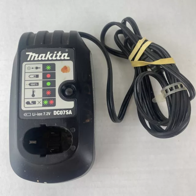 ORIGINAL FABRICANTE DE EQUIPOS ORIGINALES MAKITA 630546-8 7.2 V Voltios CARGADOR DE BATERÍA DE IONES DE LITIO SOLO DC07SA