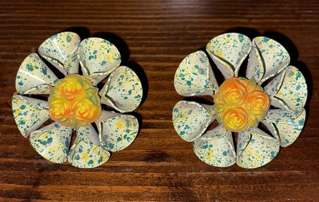 vtg curtain tie back enamel speckled green Yellow flower Pair￼