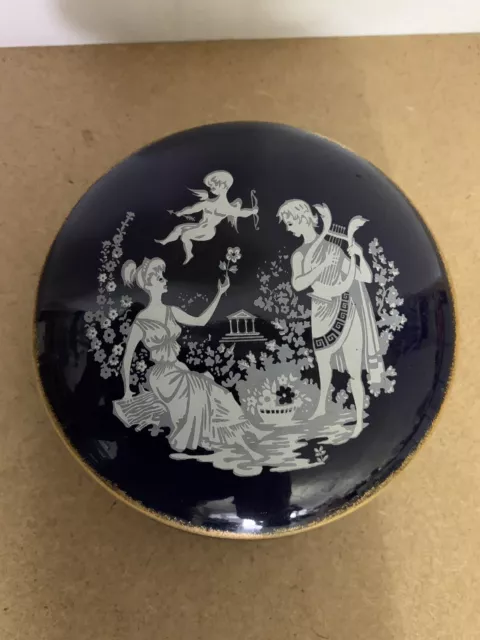 Porcelaine de Limoges Bonbonnière  boite a bijoux dorure Signée