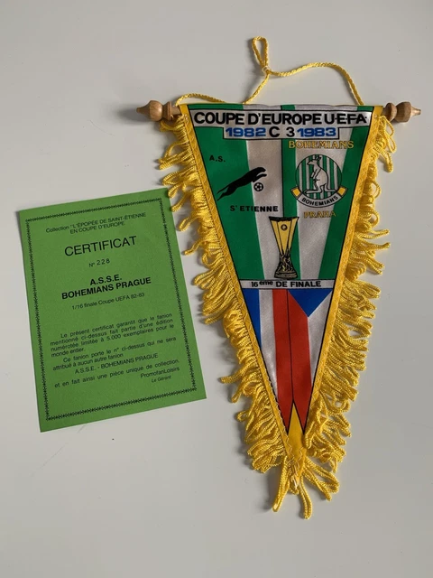 Fanion Rare ASSE Saint-Etienne Vs Dynamo Berlin - Coupe D'Europe 1981-1982 - Collector