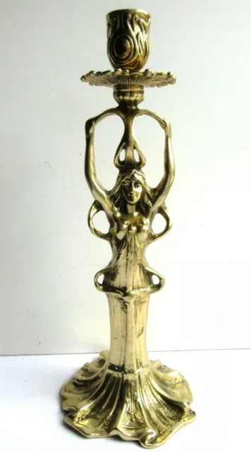 Pied de lampe Art Nouveau, bronze doré, Femme tenant sur sa tête un bougeoir