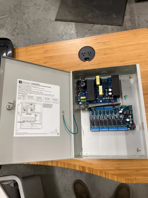 Altronix AL1024ULACMCB Power supply No Batteries