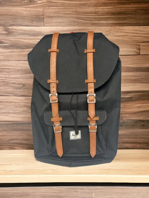 Herschel Supply Co. Retreat Black 19.5L Backpack Padded Laptop School Bag Mint