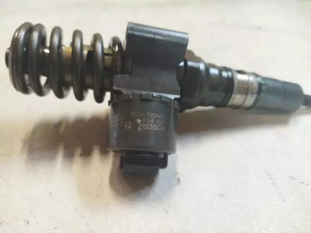 0414720404 injecteur pour AUDI A3 2.0 TDI (140 CV) 2003 141632