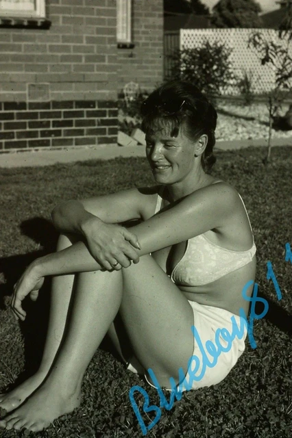 Glamour Good looking woman Bathing suit 1970's Original 35 mm Slide