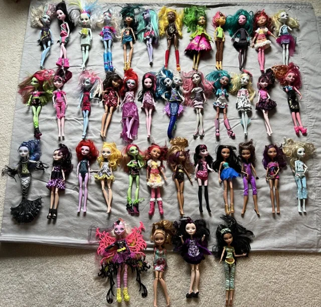 Lot Of 40 Monster High Dolls
