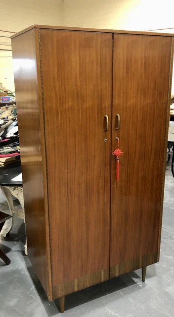 Mid-century Vintage Harris Lebus wardrobe. Solid wood G-Plan Ercol. 3