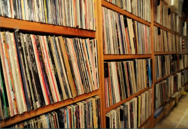 12" Vinyl House Music Record Rare Dance Collection DJ Job Lot valued at £19K
