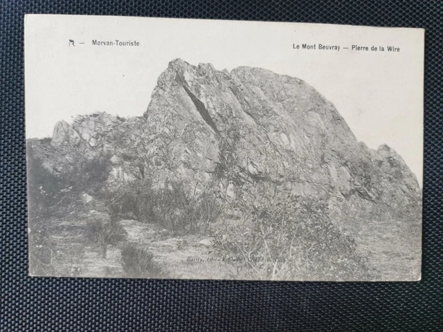 CPA 71 Le Mont Beuvray - Pierre de la Wire