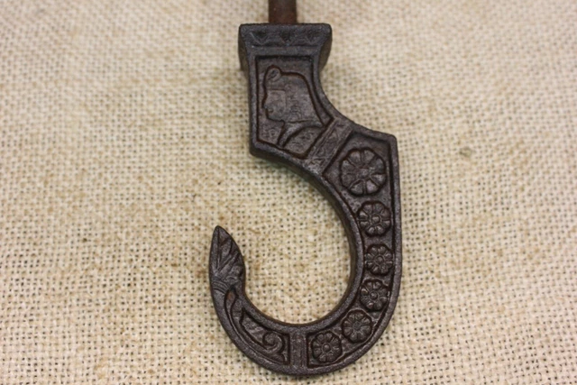 Old King TUT Pharoah hanging Plant Hook Oil Lamp Bird Cage vintage Cast Iron 3