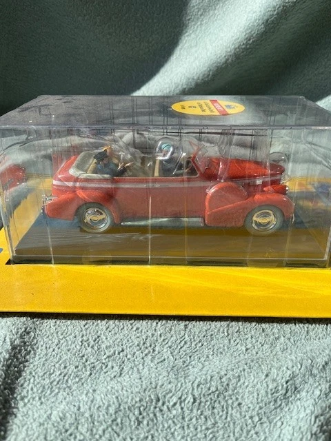 Voiture Tintin N°3 – Le Taxi De New Delhi – Échelle 1:24 – Neuf + Fascicule