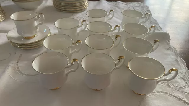 12 Royal Albert Val’ Dor Bone China England Coffee Cups & 4 Saucers