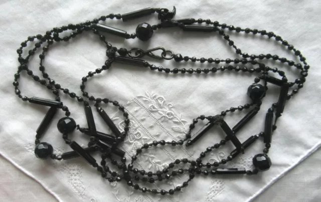 ALTES SCHWARZES COLLIER - JETT - GAGAT - TRAUERSCHMUCK - 85 cm ALTES SCHWARZES COLLIER - JETT - GAGAT - TRAUERSCHMUCK - 85 cm