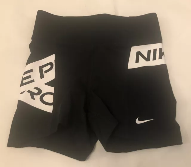 Nike training icon clash pro best sale 3 inch shorts in black