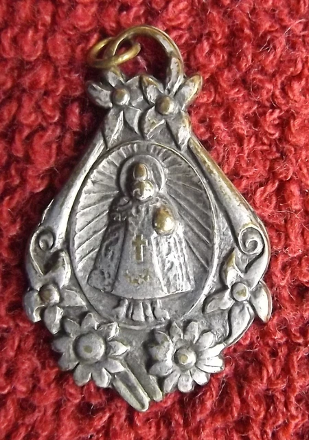 Vintage Miraculous Infant Jesus of Prague Catholic Medal Medallion