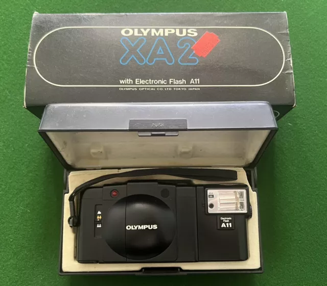 Vintage Olympus XA2 35mm Film Camera With A11 Electronic Flash
