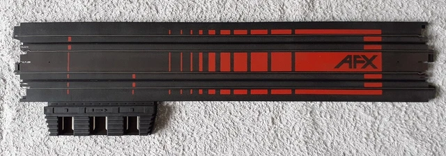 RAIL DE DEPART ARRIVEE 15" (381 mm) AFX AURORA CIRCUIT SLOT CAR