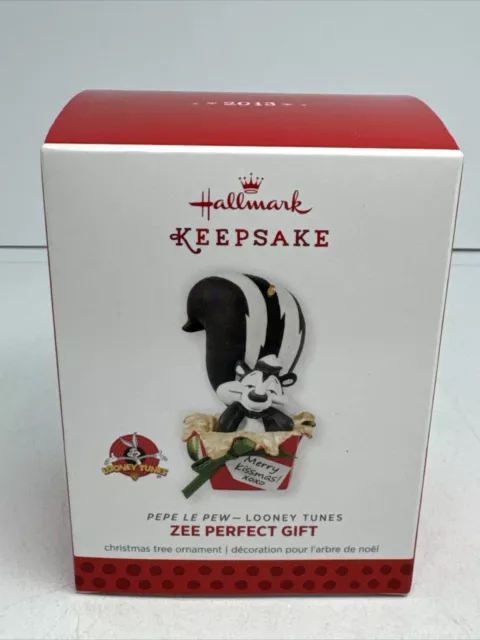 Hallmark Ornament ~ Christmas Tree Keepsake ~ Pepe Le Pew ~ ZEE PERFECT GIFT