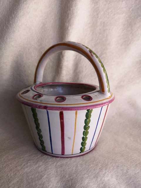 Panier En Ceramique Pique Sucettes Signe Gustave Asch Fruits Confits D’auvergne