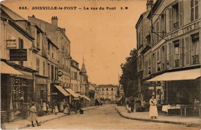 CPA AK Joinville le Pont La Rue du Pont FRANCE (1283471)