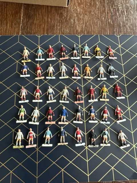 subbuteo Hw Players  Original But Overpainted Figures X 40 No Bases