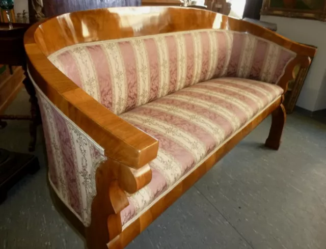 elegantes Biedermeier Sofa Nussholz wohnfertig