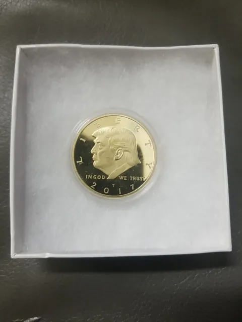 2017 DONALD TRUMP OFFICIAL Presidential 24K Gold Plated Tribute Coin