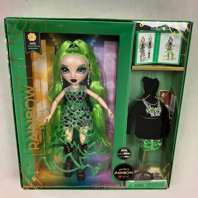 Rainbow High Fantastic Fashion Jade Hunter - Green 11” Fashion Doll and  Playset with 2 Complete Doll Outfits, and Fashion Play Accessories, Great  Gift