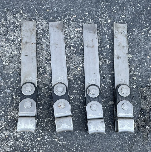 Southern Swinger Custom Exhaust Hanger - 45 Bend - 3/8" 10