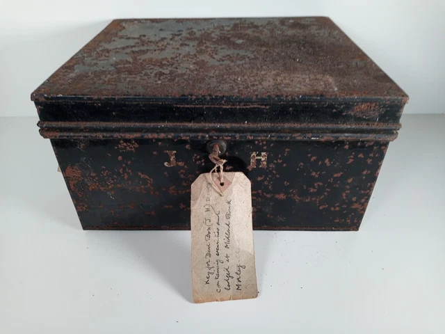 Escritura De Metal De Colección / Caja De Almacenamiento Segura / Estaño