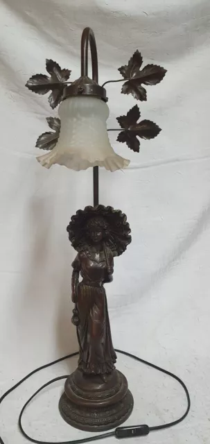 Belle lampe style art déco sculpture / statuette de femme élégante en zamak 58CM
