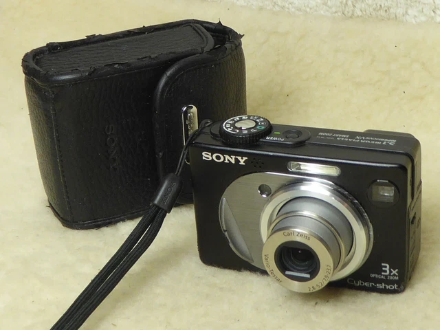 SONY CYBERSHOT DSC W12 Compact Digital Camera, 3x Optical