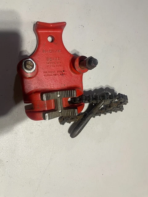 Ridgid BC-4A 1/8" to 4" Bottom Screw Bench Chain Pipe Vise