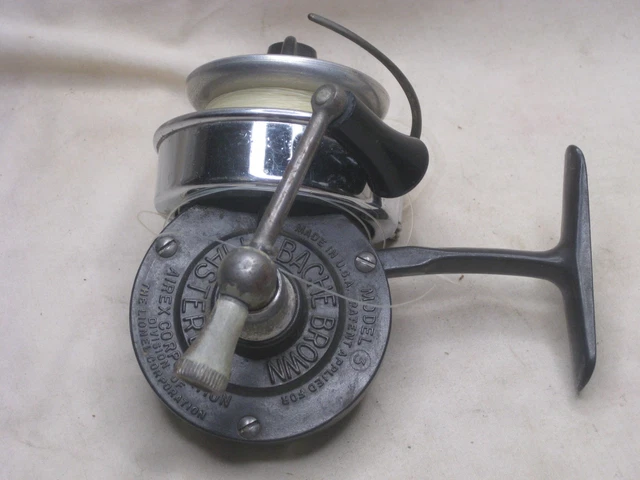 リール BACHE BROWN MASTEREEL USA Fishing Reel Bache Brown Spinning Reel. For Sale at Ruby Lane